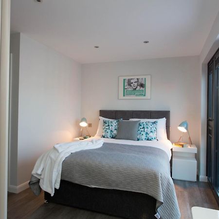 Cotels At 7Zero1 Serviced Apartments - Modern Apartments, Superfast Broadband, Free Parking, Centrally Located Milton Keynes Extérieur photo