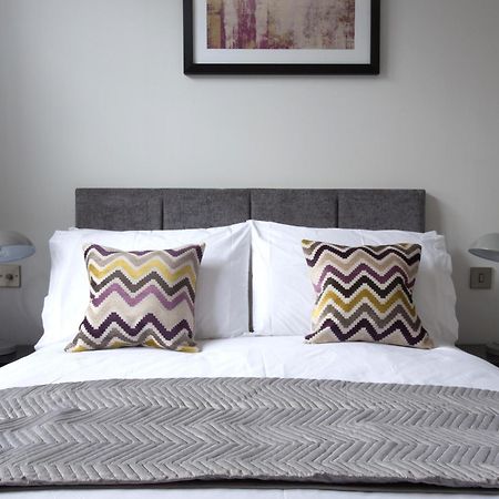 Cotels At 7Zero1 Serviced Apartments - Modern Apartments, Superfast Broadband, Free Parking, Centrally Located Milton Keynes Extérieur photo